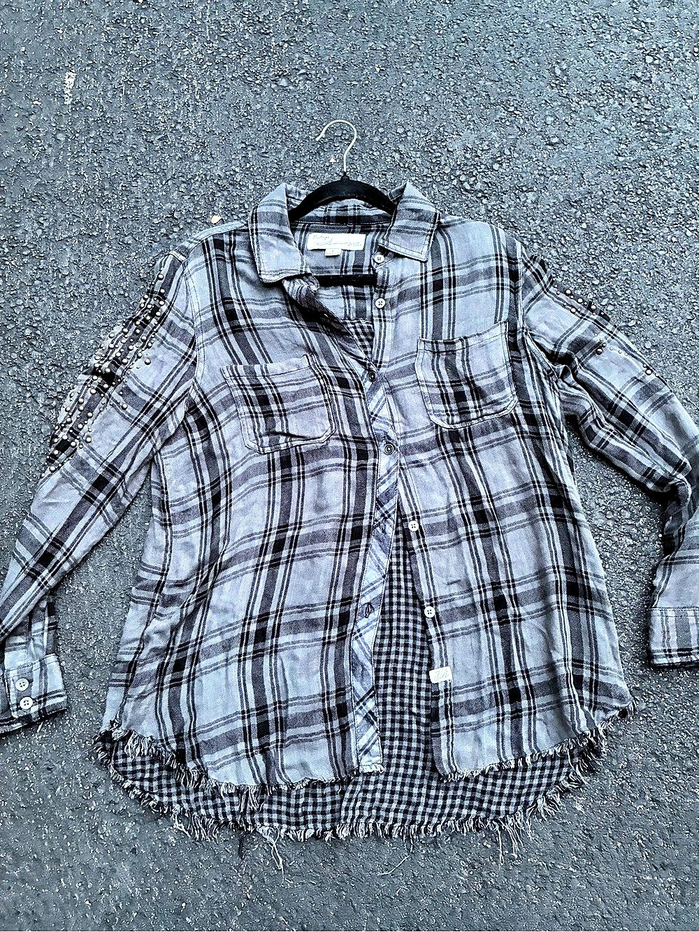 Vintage Havana Distressed Studded Plaid Flannel Button Down Shirt Small